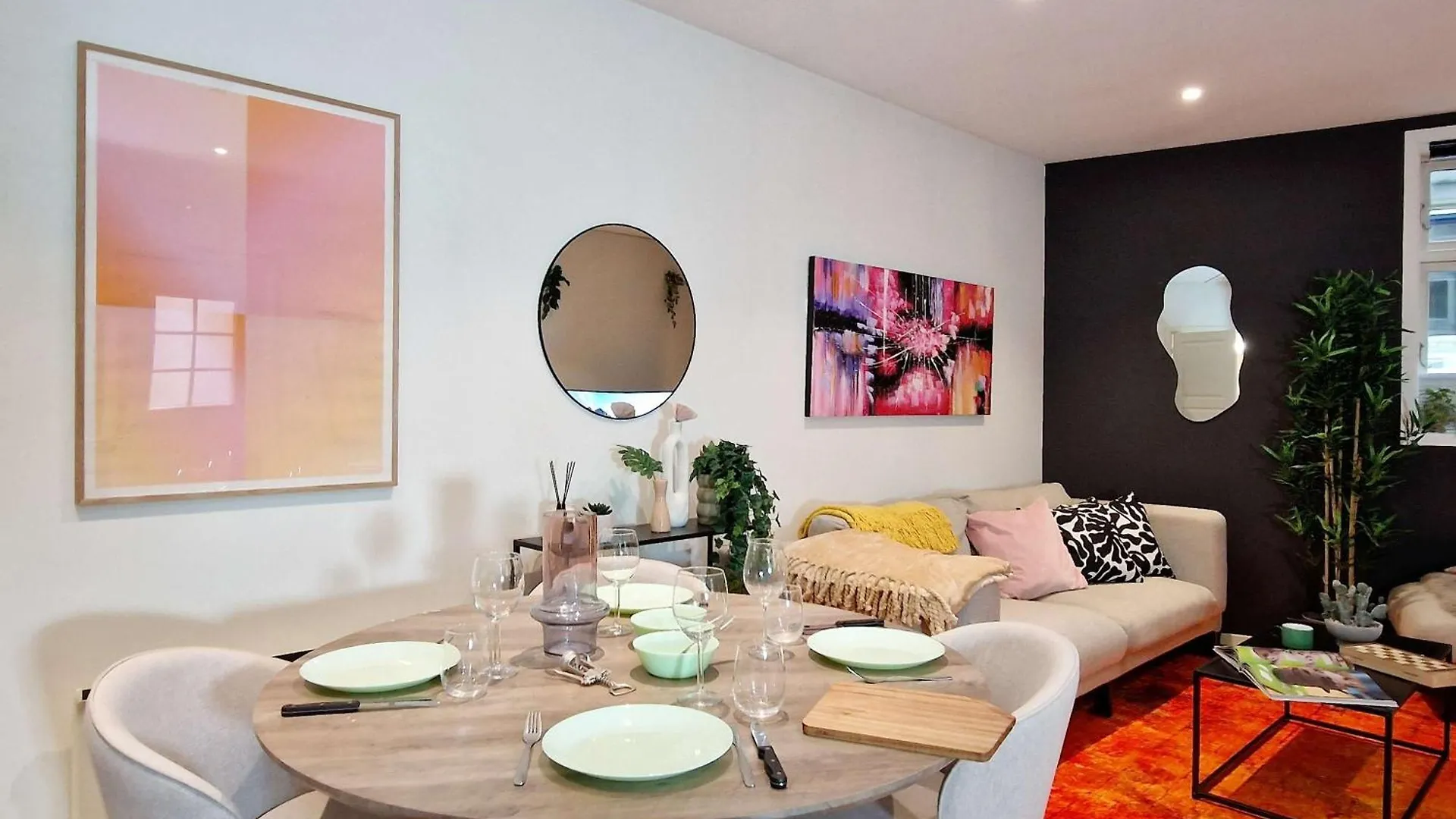 Apartment Ferienwohnung Prime Location Amazing King Bed Colorful Oasis Bergen
